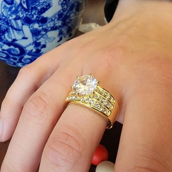 Charter Club Gold & CZ ring Sparkly Size 9 NWOT - Picture 4 of 8